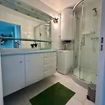 Vert, Piscine, 750m De La Apartamento