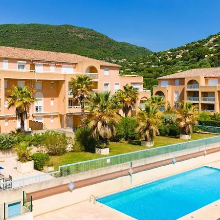 Апартаменты Vert, Piscine, 750m De La Кавалер-сюр-Мер