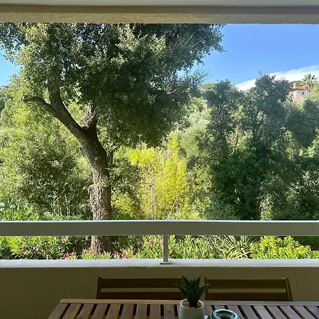 Apartamento Vert, Piscine, 750m De La